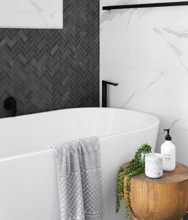 bathroom bathtub